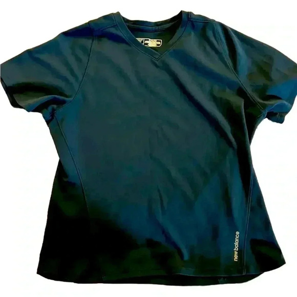Women’s New Balance Lightning Dry Green T Shirt Size Medium - Picture 1 of 4